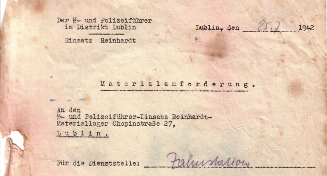 Dokument w języku niemieckim; pożółkła kartka, liczne zagniecenia, w okolicy lewego dolnego rogu: naderwanie.