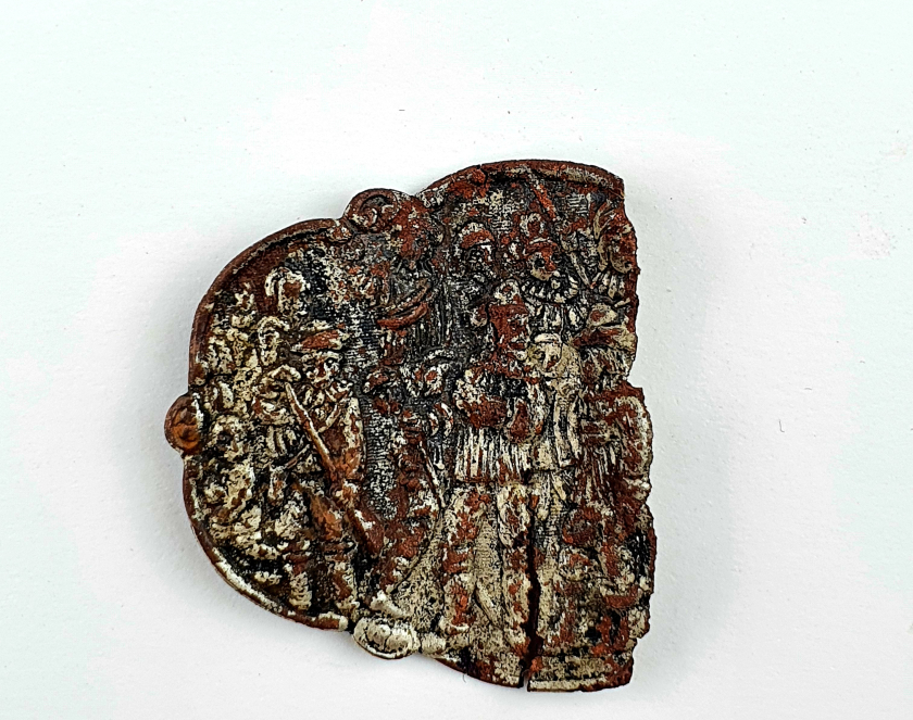 Dutch brooch