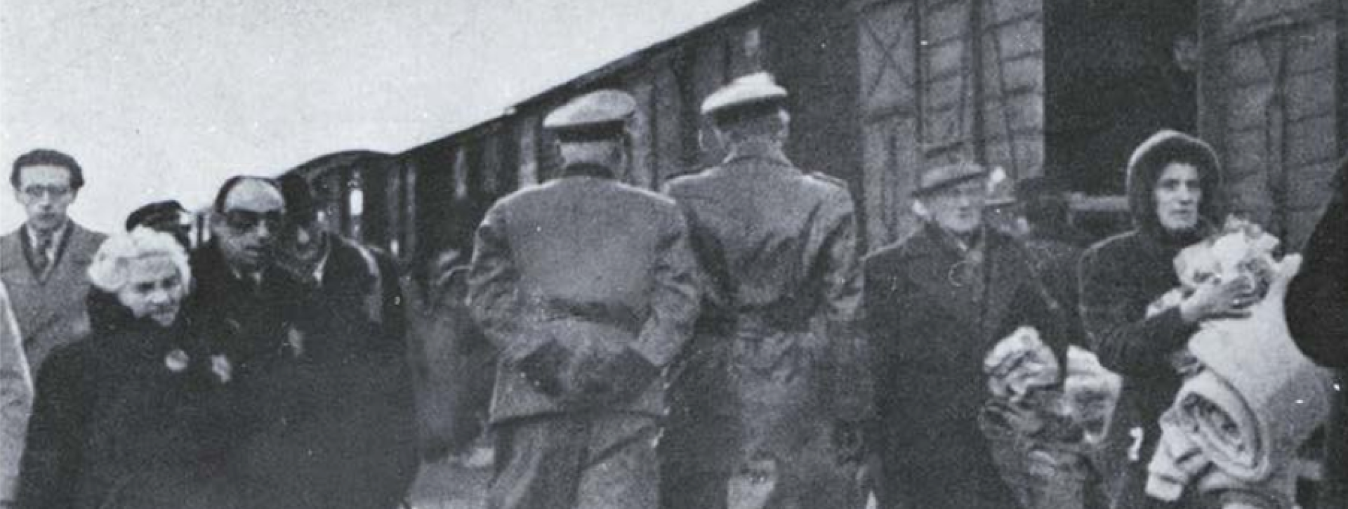 PIERWSZE TRANSPORTY Z ZAGRANICY